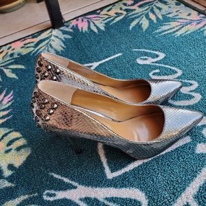 J.RENEE,Women  gold shoes sz 9.5